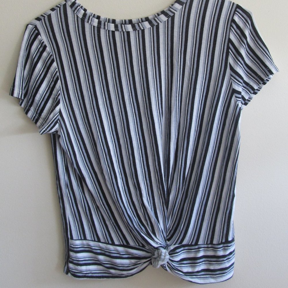 Rue21 Stripe Short Sleeve Shirt